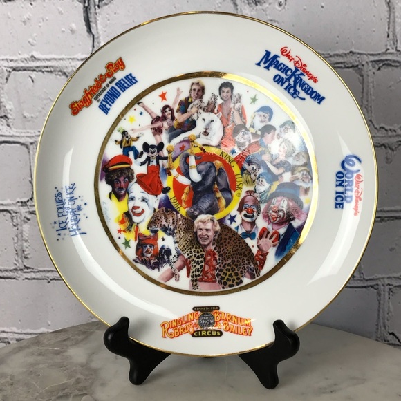 Ringling Bros & Barnum & Bailey Circus Walt Disney Vintage 90’s Collection Plate - Picture 1 of 4
